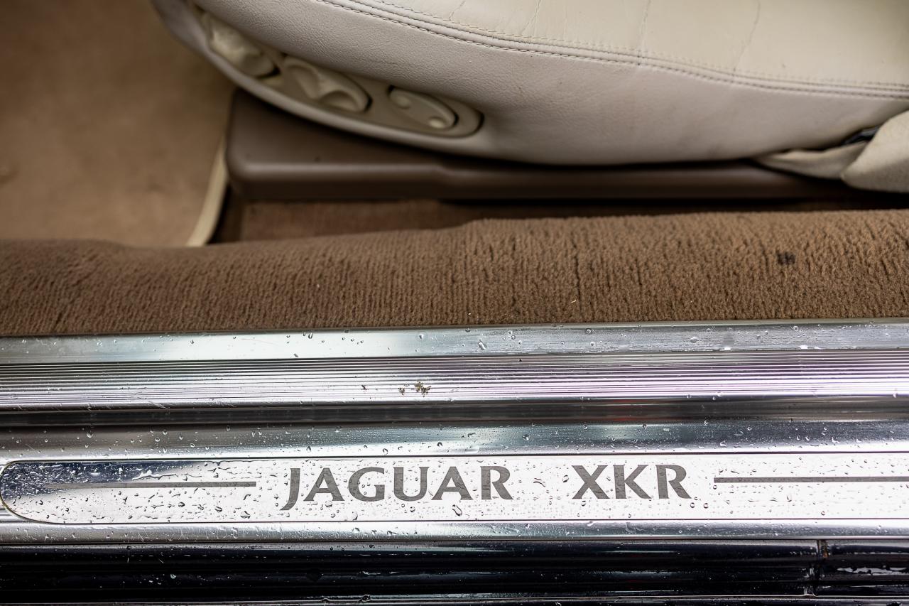 1998 Jaguar XKR Paramount