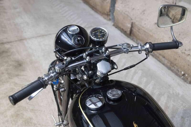 1950 VINCENT SERIES C COMET