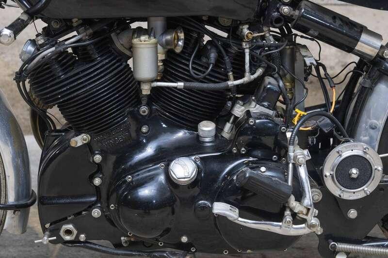 1952 VINCENT SHADOW