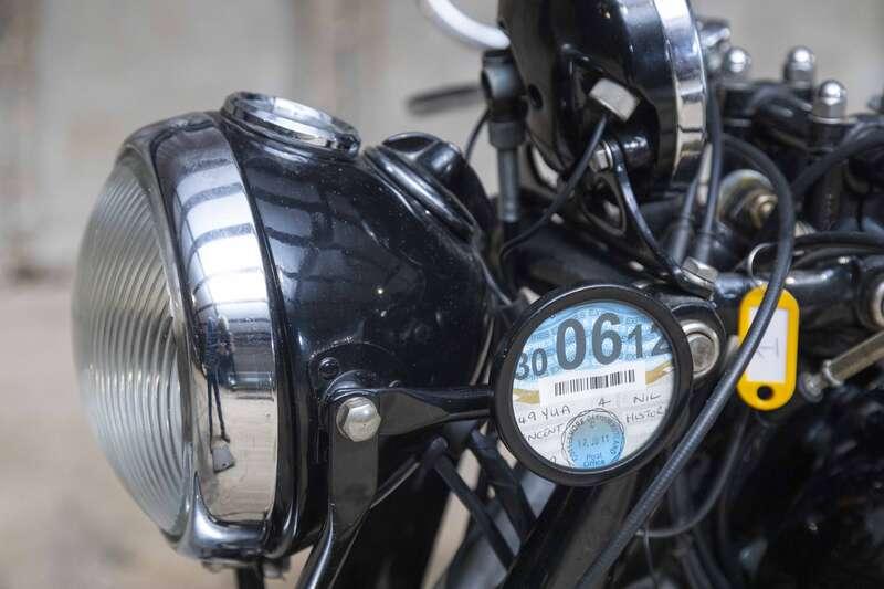 1952 VINCENT SHADOW