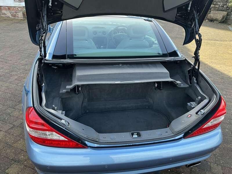 2011 Mercedes - Benz SL500