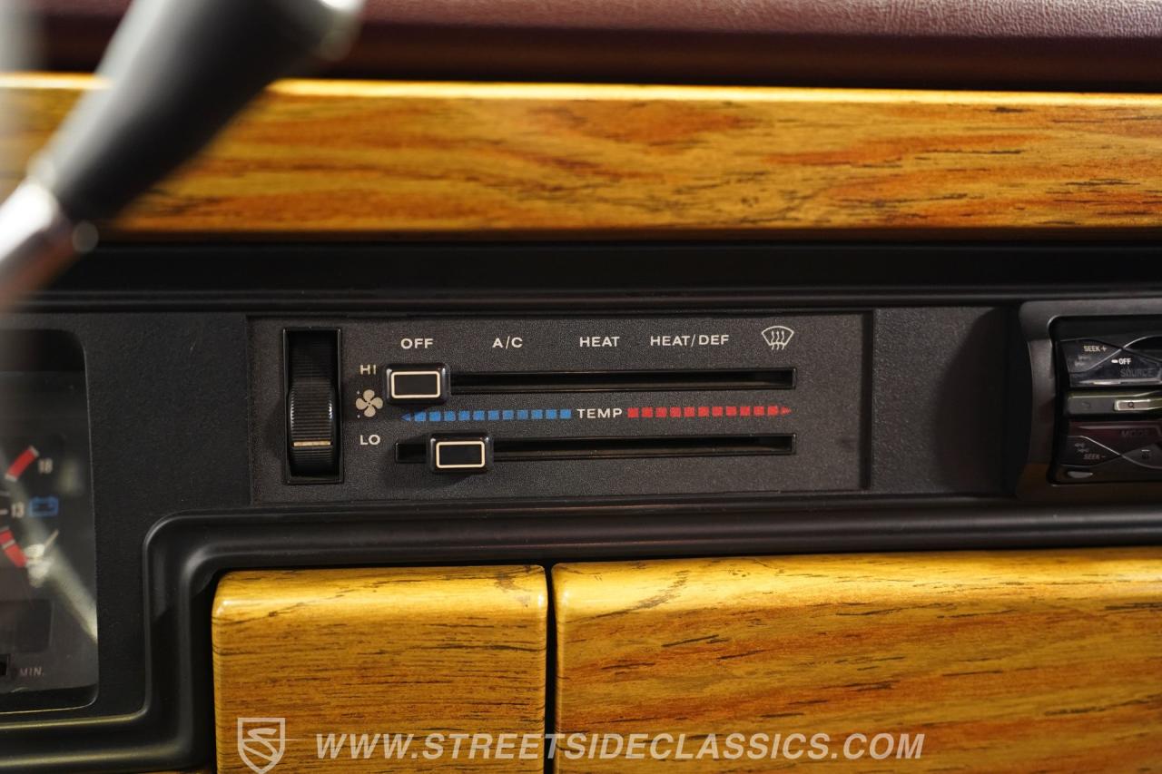 1988 Jeep Grand Wagoneer