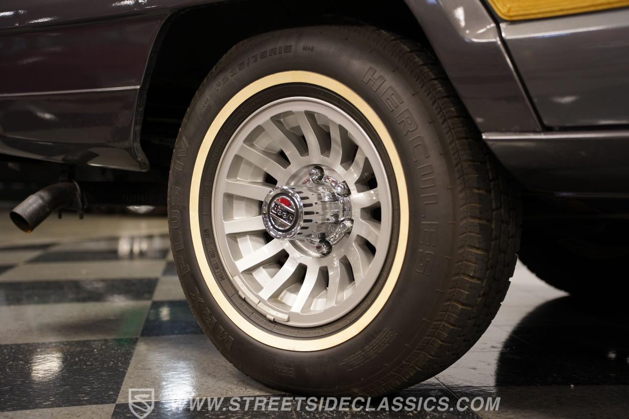 1988 Jeep Grand Wagoneer