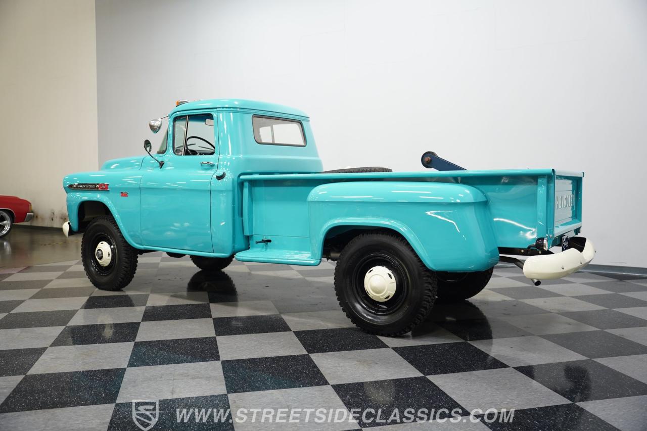1959 Chevrolet Apache 3800 NAPCO 4X4 Tow Truck