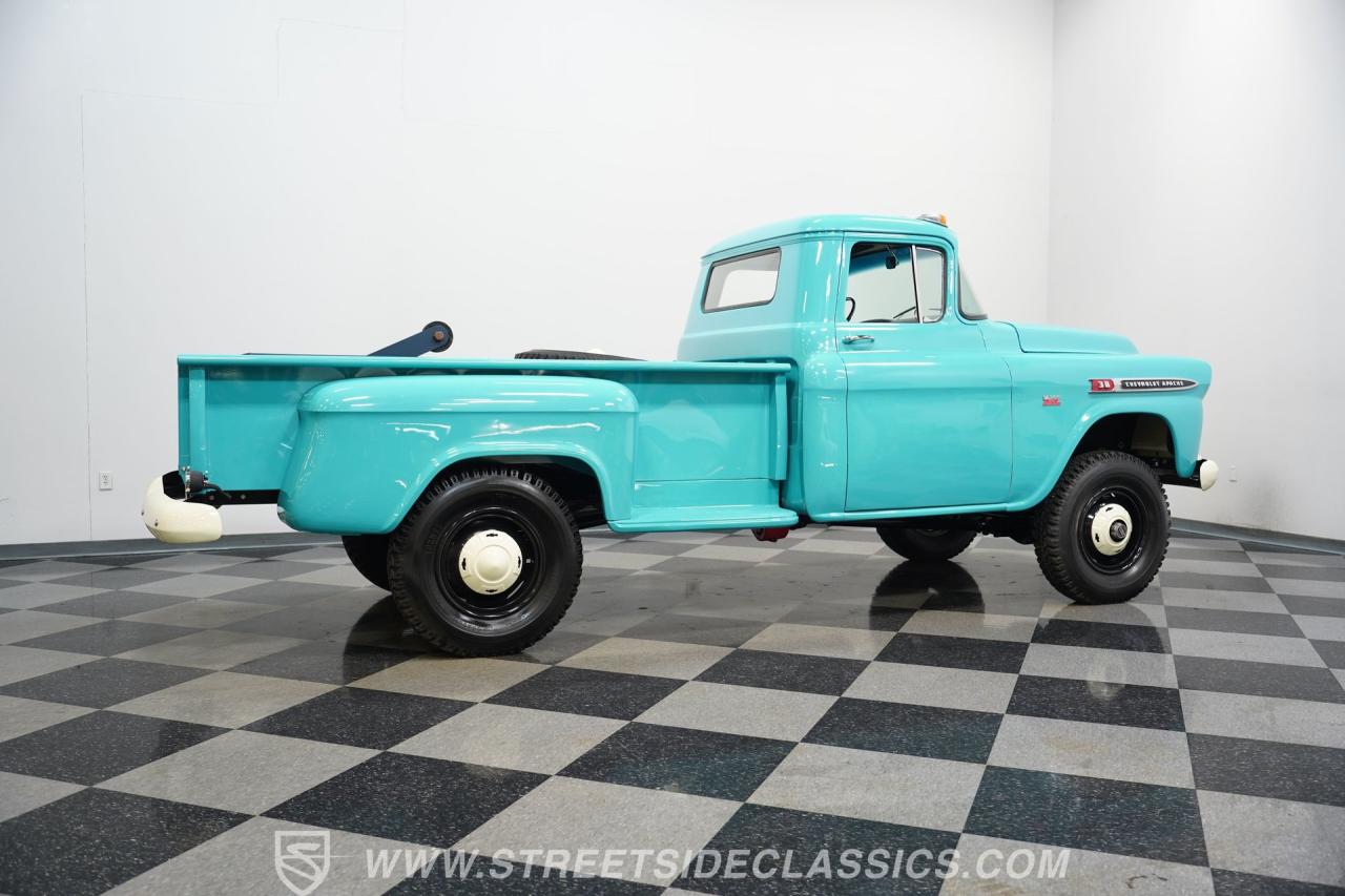 1959 Chevrolet Apache 3800 NAPCO 4X4 Tow Truck