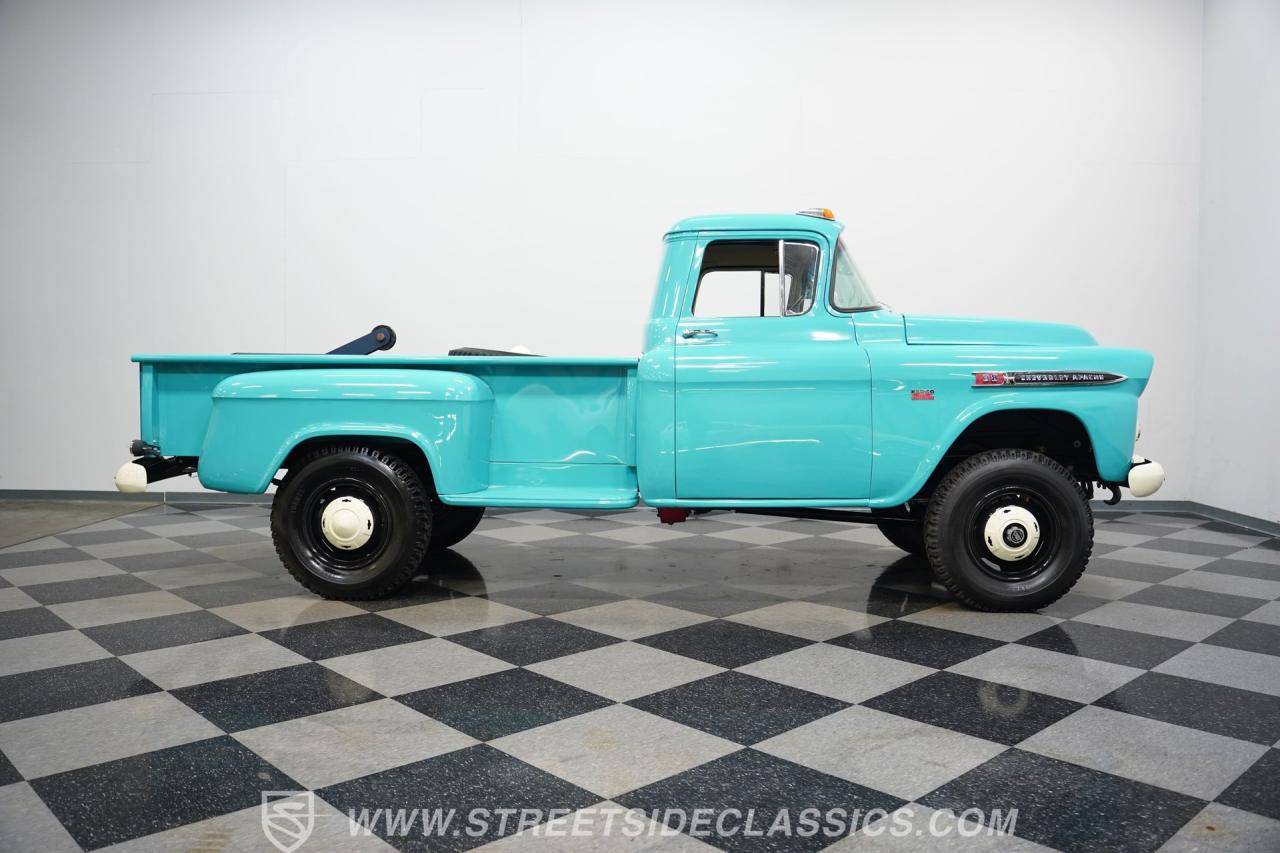 1959 Chevrolet Apache 3800 NAPCO 4X4 Tow Truck