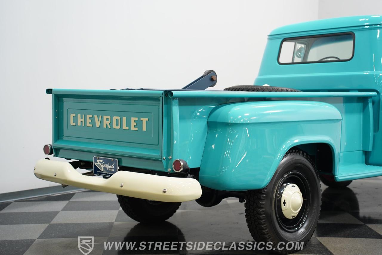 1959 Chevrolet Apache 3800 NAPCO 4X4 Tow Truck