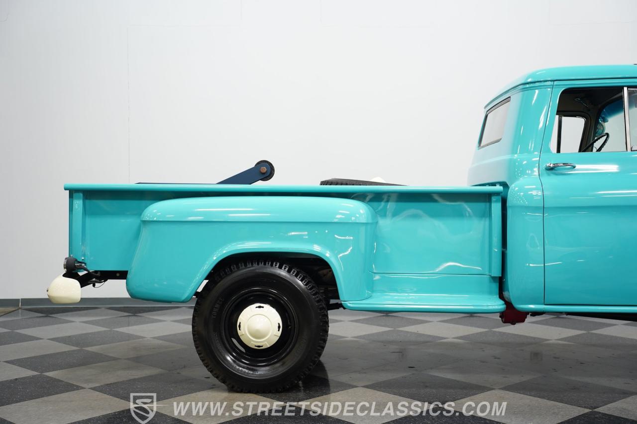 1959 Chevrolet Apache 3800 NAPCO 4X4 Tow Truck
