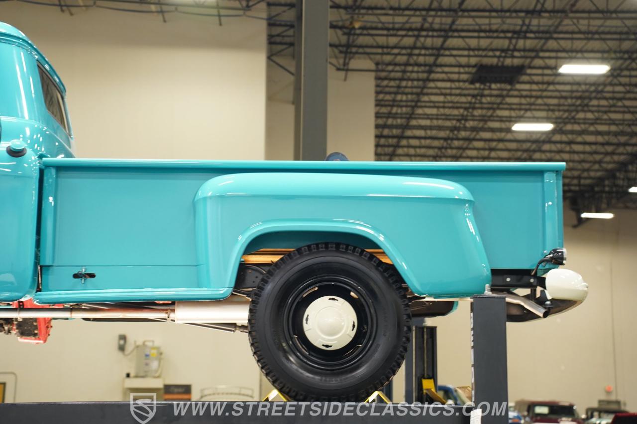 1959 Chevrolet Apache 3800 NAPCO 4X4 Tow Truck