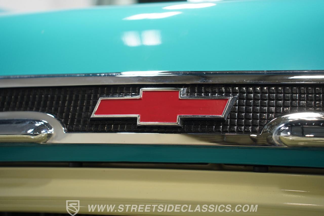 1959 Chevrolet Apache 3800 NAPCO 4X4 Tow Truck