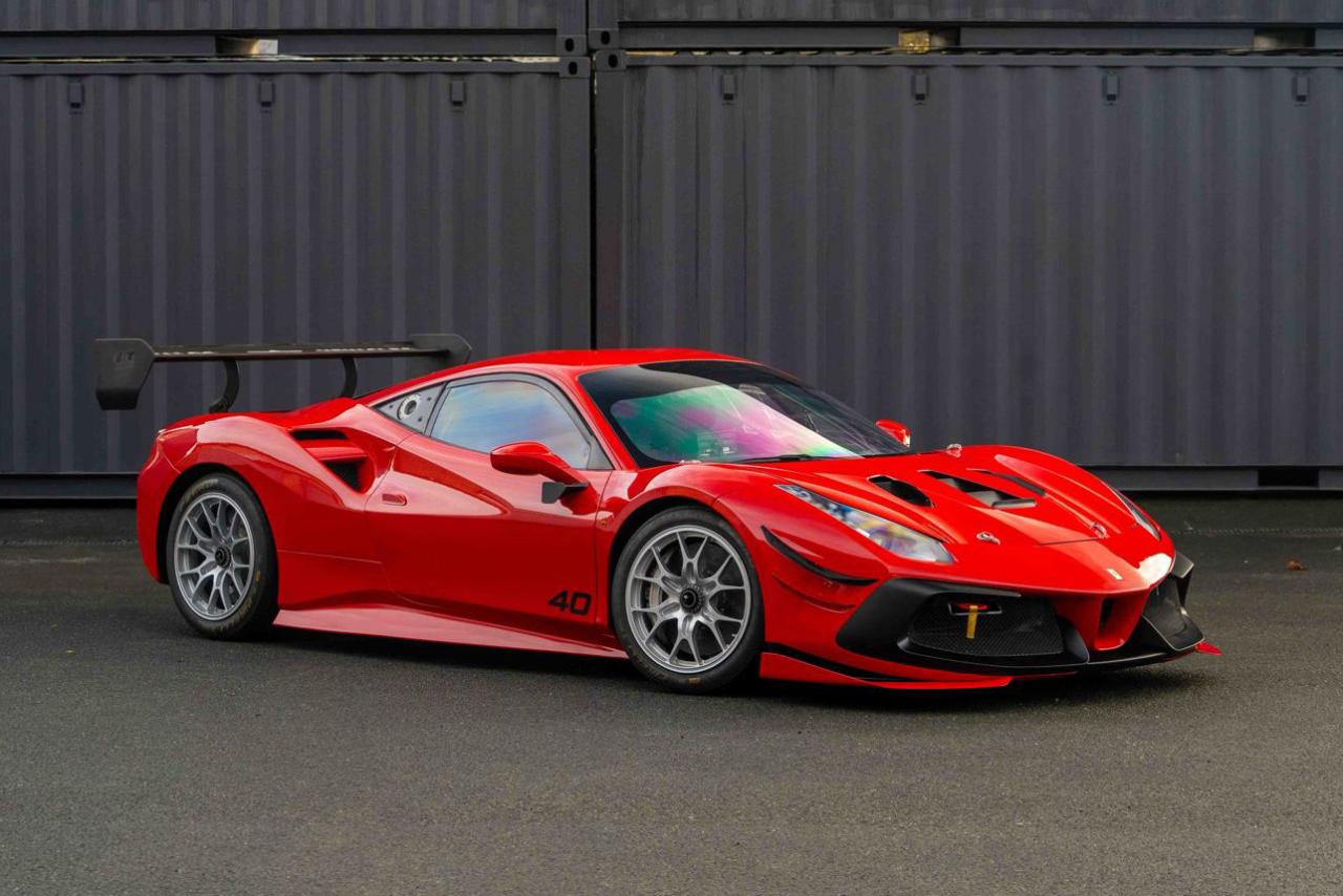 2019 Ferrari 488 CHALLENGE