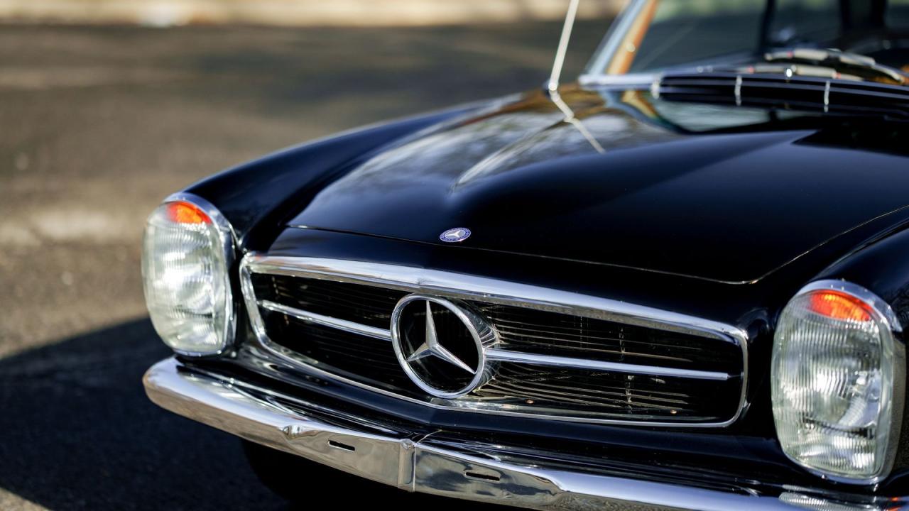1967 Mercedes - Benz 250 SL Pagoda
