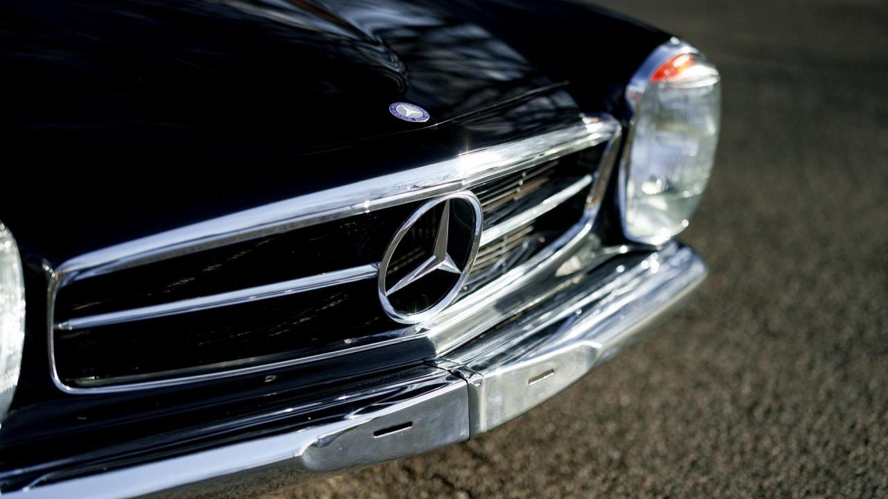 1967 Mercedes - Benz 250 SL Pagoda