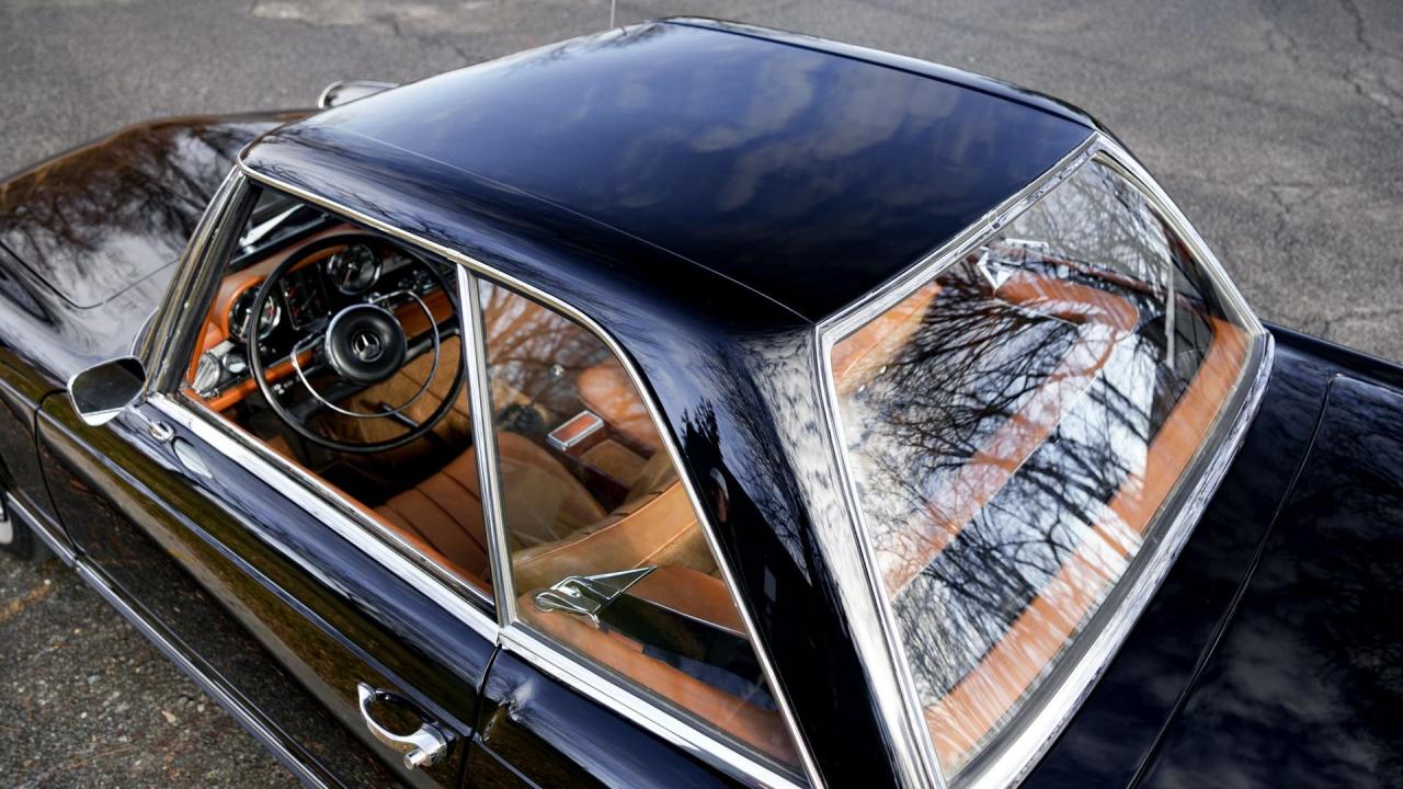 1967 Mercedes - Benz 250 SL Pagoda