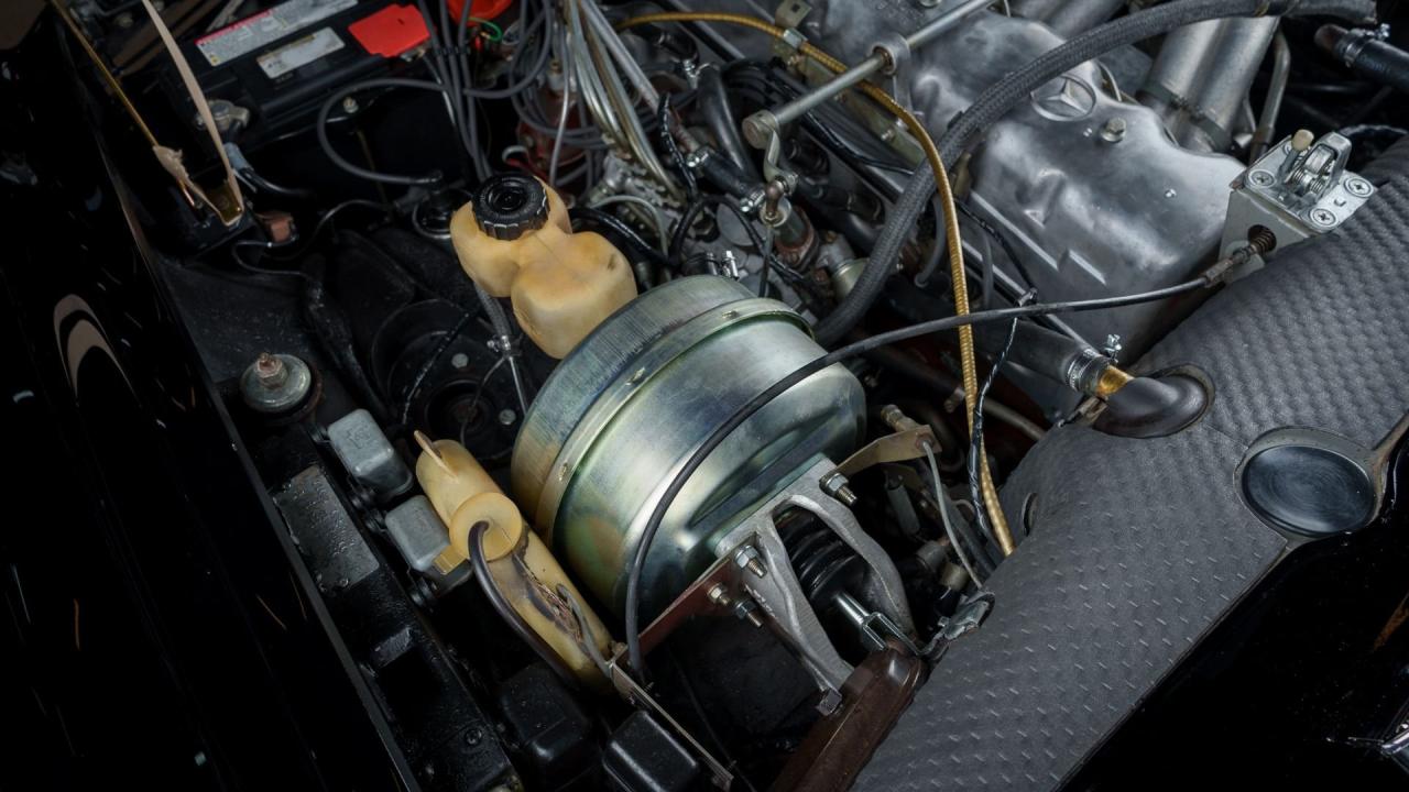 1967 Mercedes - Benz 250 SL Pagoda