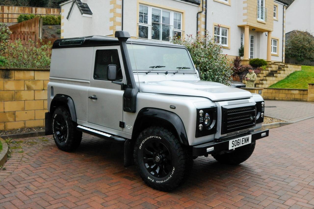 2011 Land Rover Defender 90 XS Station Wagon