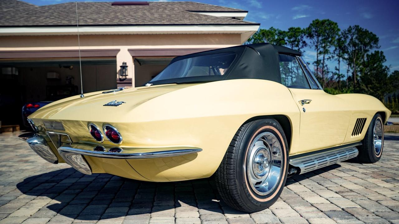 1967 Chevrolet Corvette Sting Ray 327/300 Convertible
