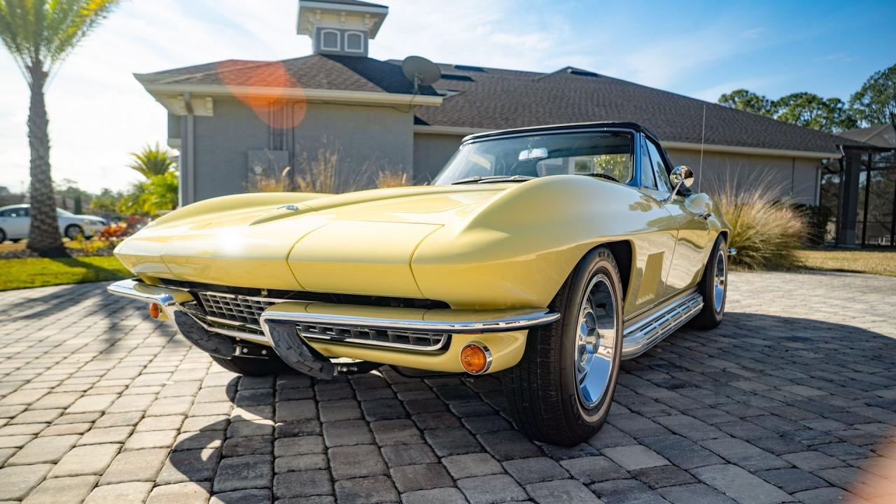 1967 Chevrolet Corvette Sting Ray 327/300 Convertible