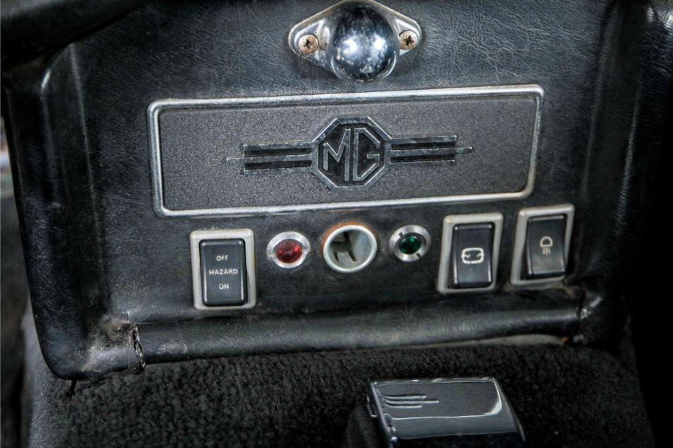 1970 MG B BGT MGBGT 1.8 overdrive spaakwielen