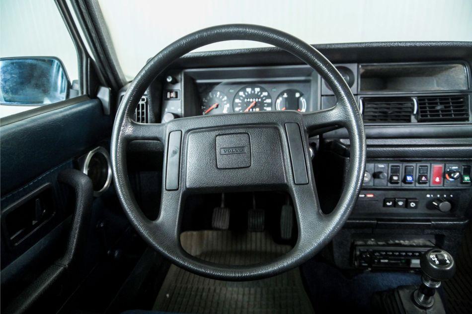 1984 Volvo 244