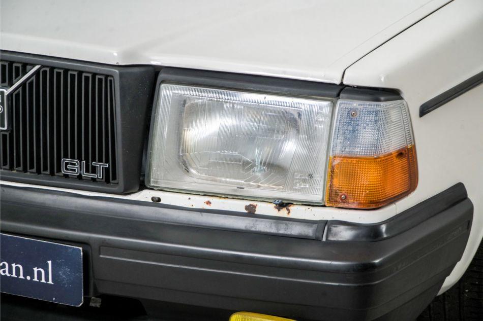1984 Volvo 244