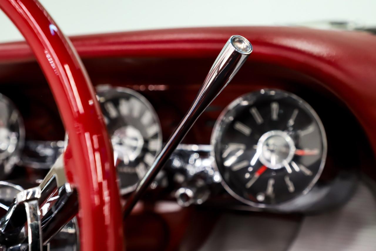 1962 Ford Thunderbird