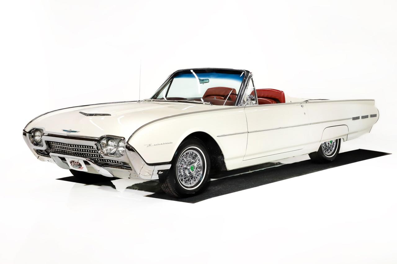 1962 Ford Thunderbird