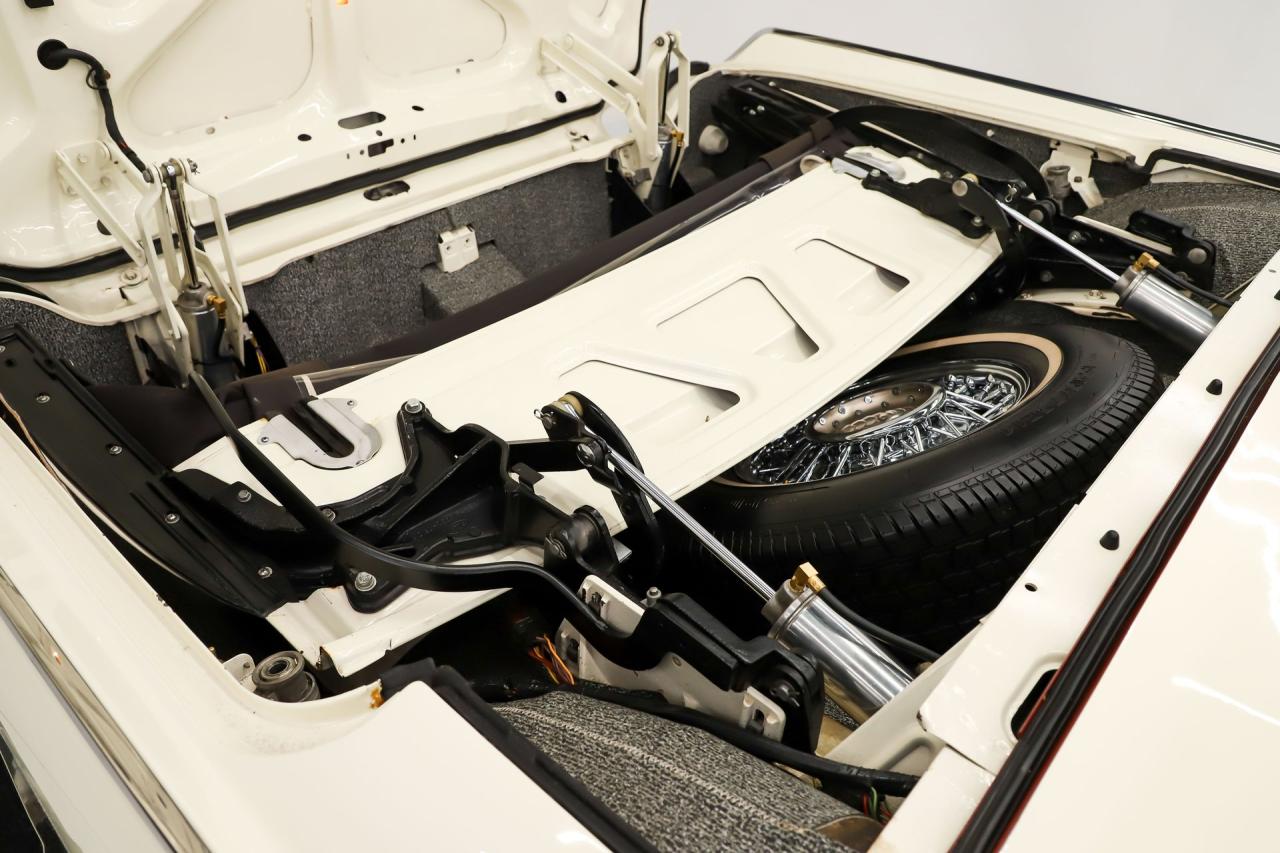 1962 Ford Thunderbird