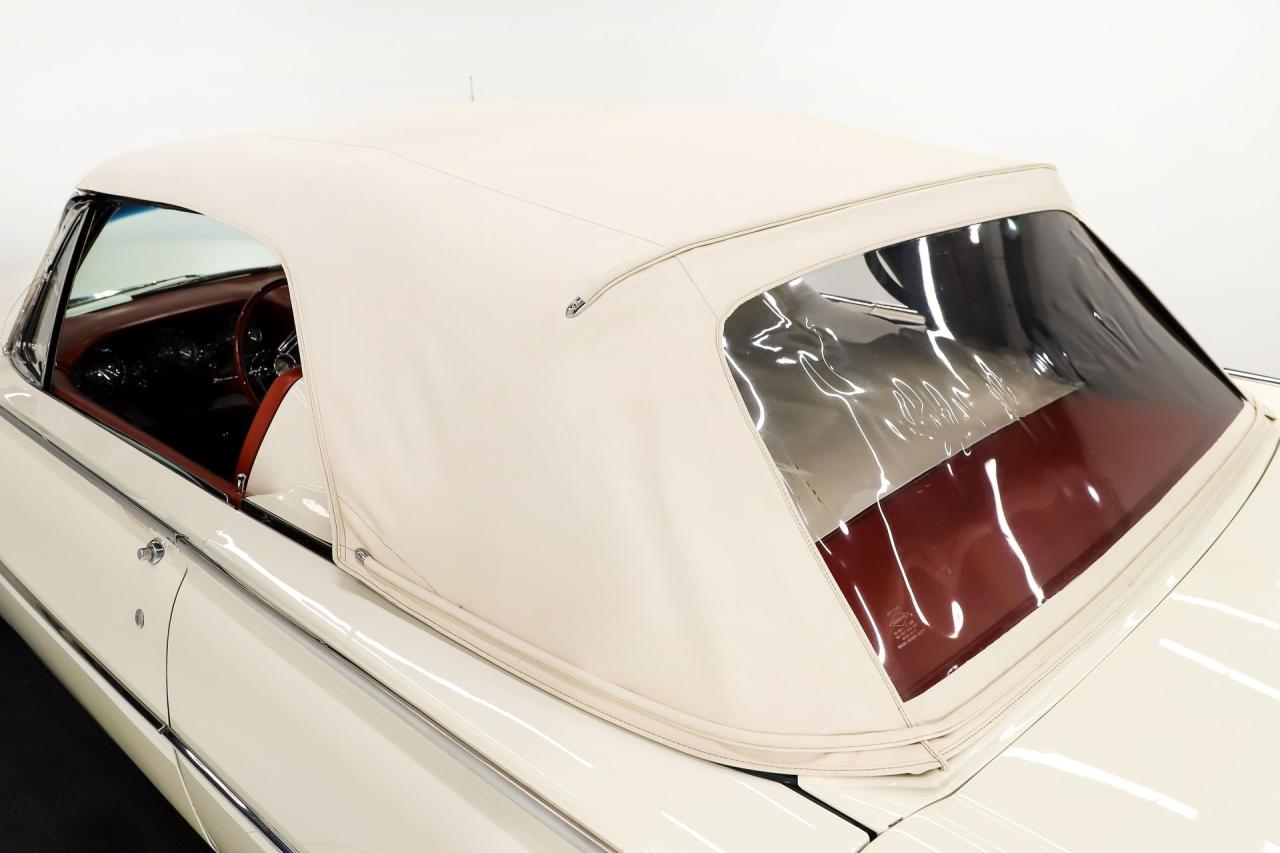 1962 Ford Thunderbird