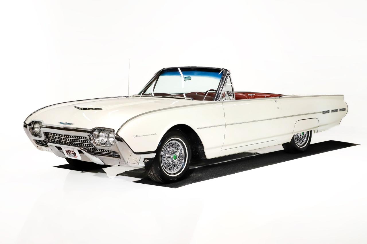 1962 Ford Thunderbird