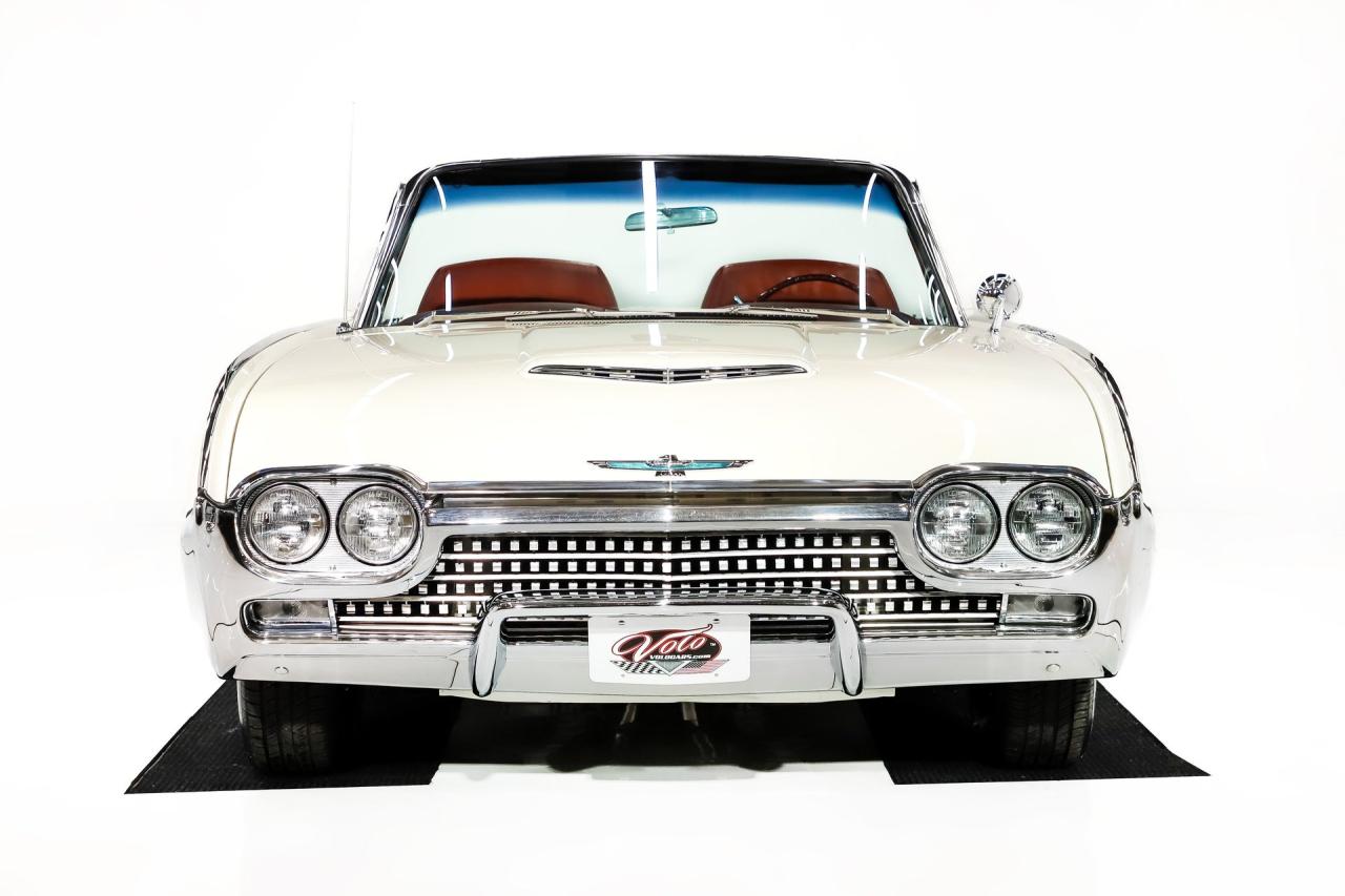 1962 Ford Thunderbird