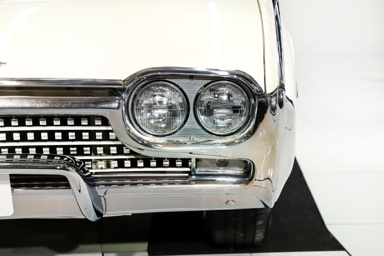 1962 Ford Thunderbird