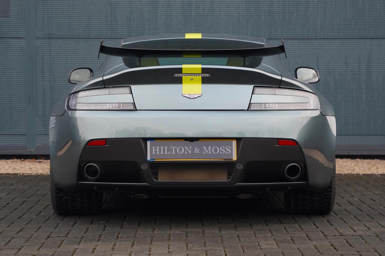 2017 Aston Martin V12 Vantage