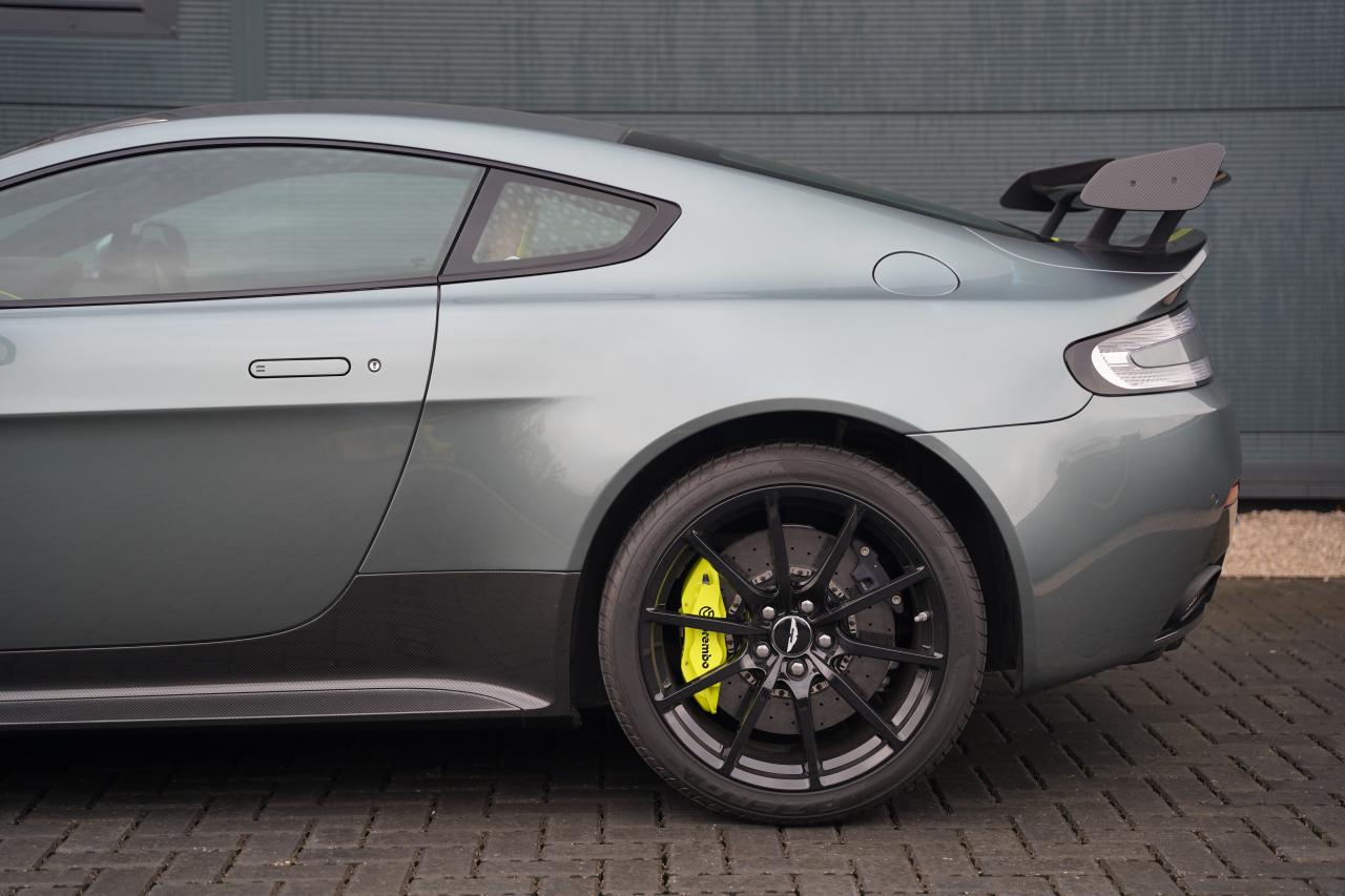2017 Aston Martin V12 Vantage