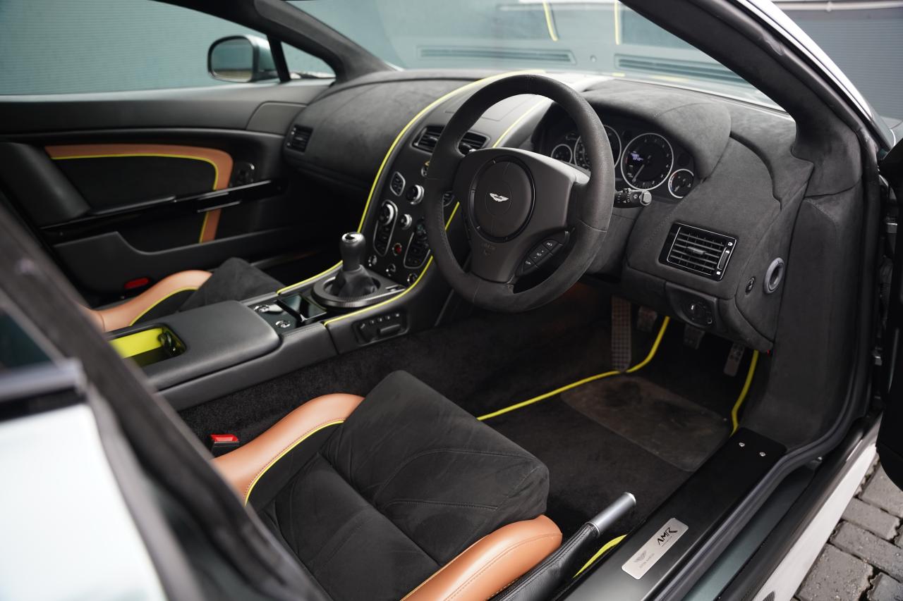 2017 Aston Martin V12 Vantage