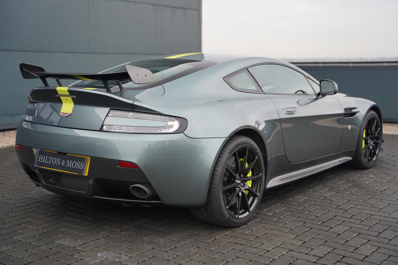 2017 Aston Martin V12 Vantage