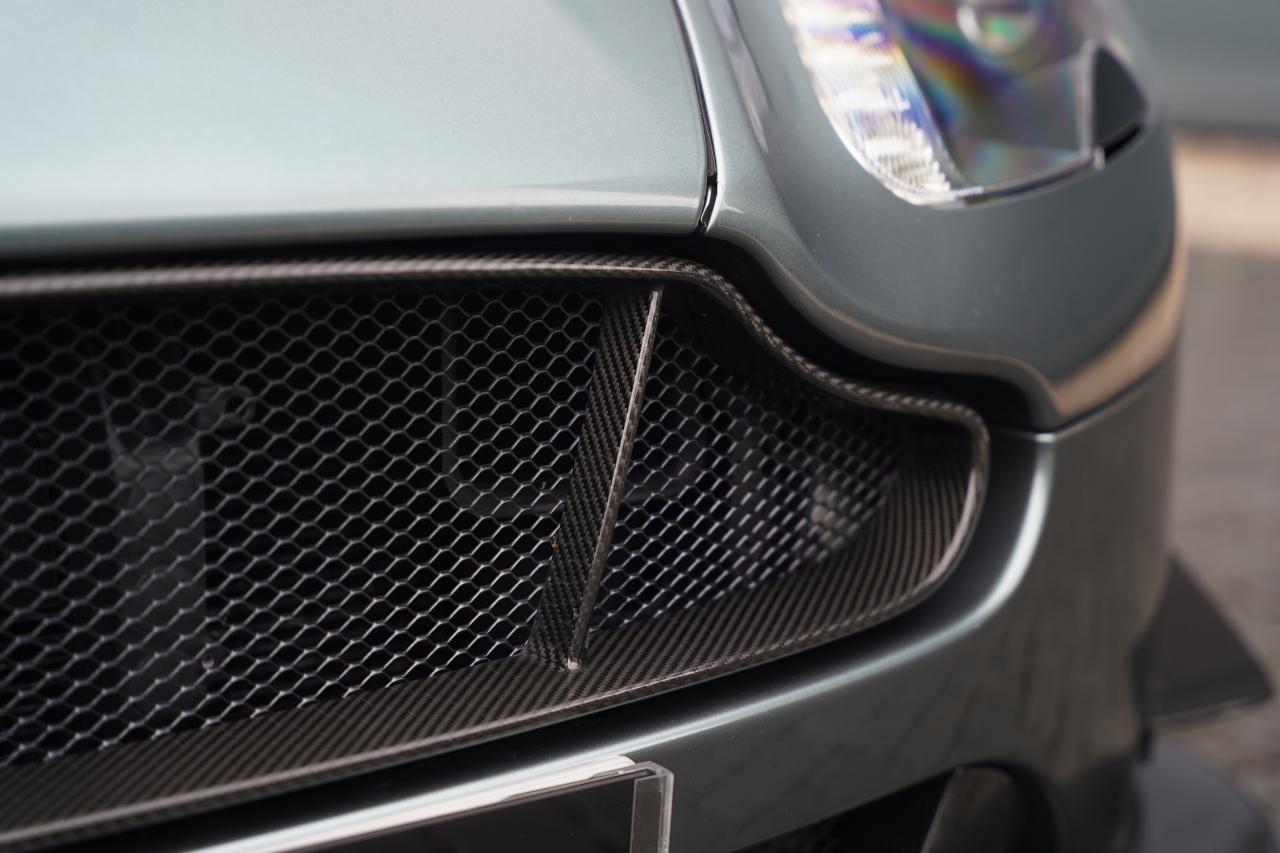 2017 Aston Martin V12 Vantage