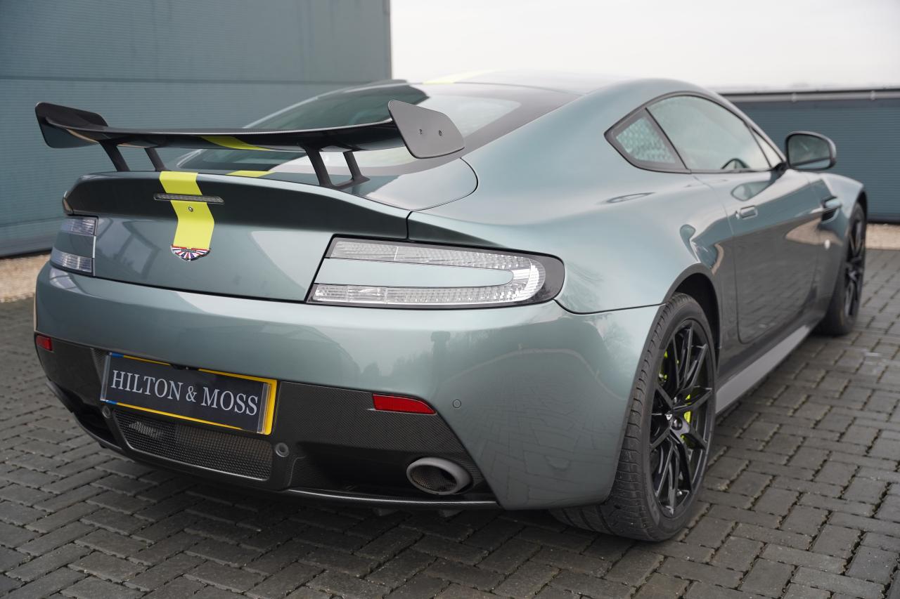 2017 Aston Martin V12 Vantage