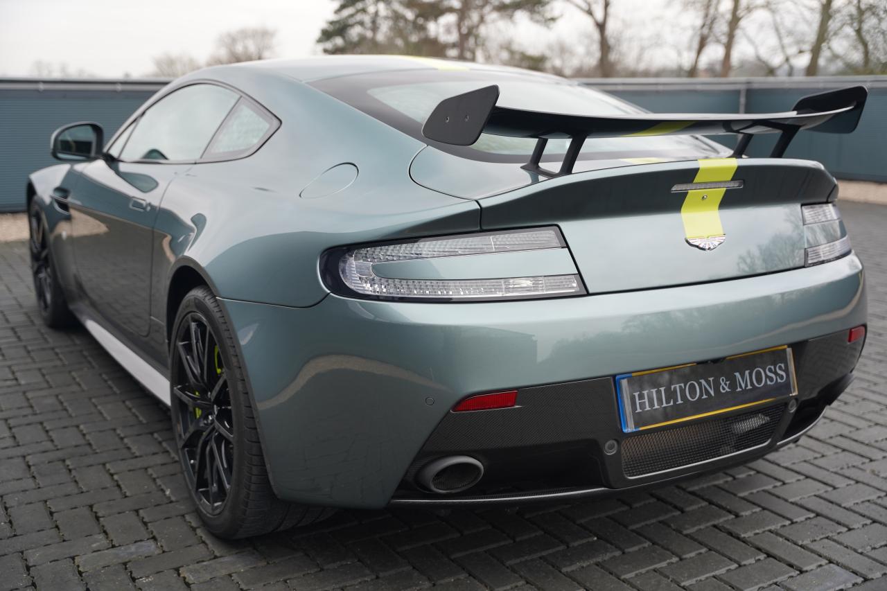 2017 Aston Martin V12 Vantage