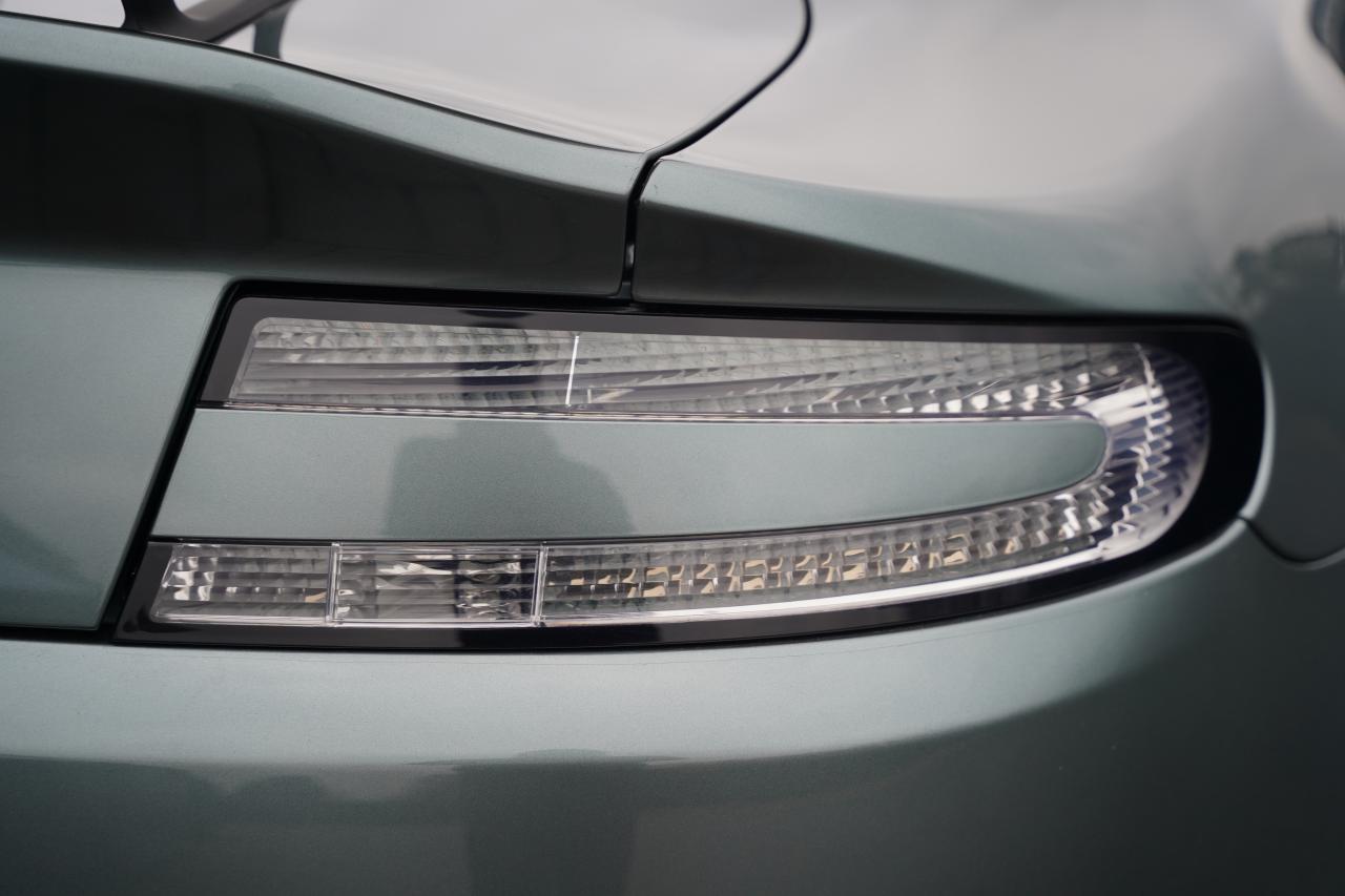 2017 Aston Martin V12 Vantage