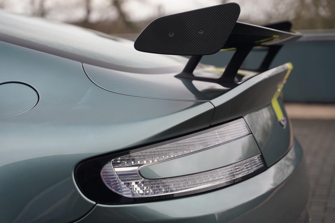 2017 Aston Martin V12 Vantage