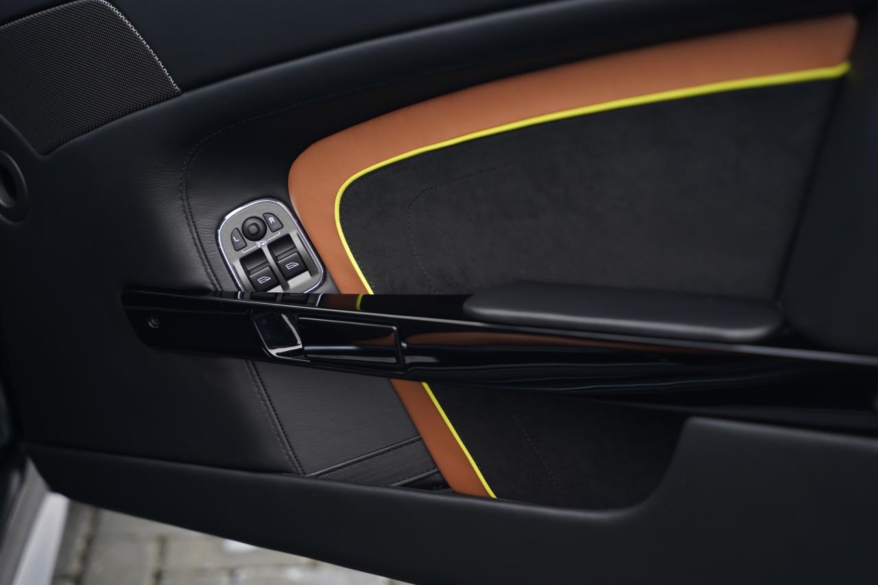 2017 Aston Martin V12 Vantage