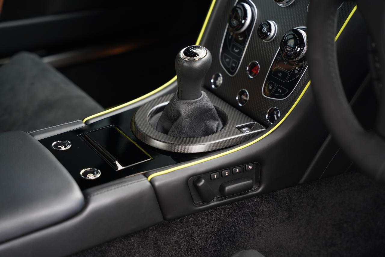 2017 Aston Martin V12 Vantage