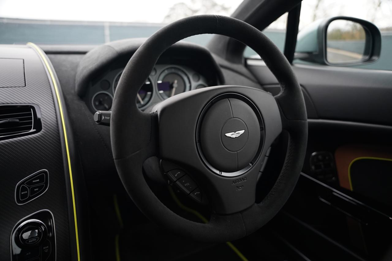 2017 Aston Martin V12 Vantage