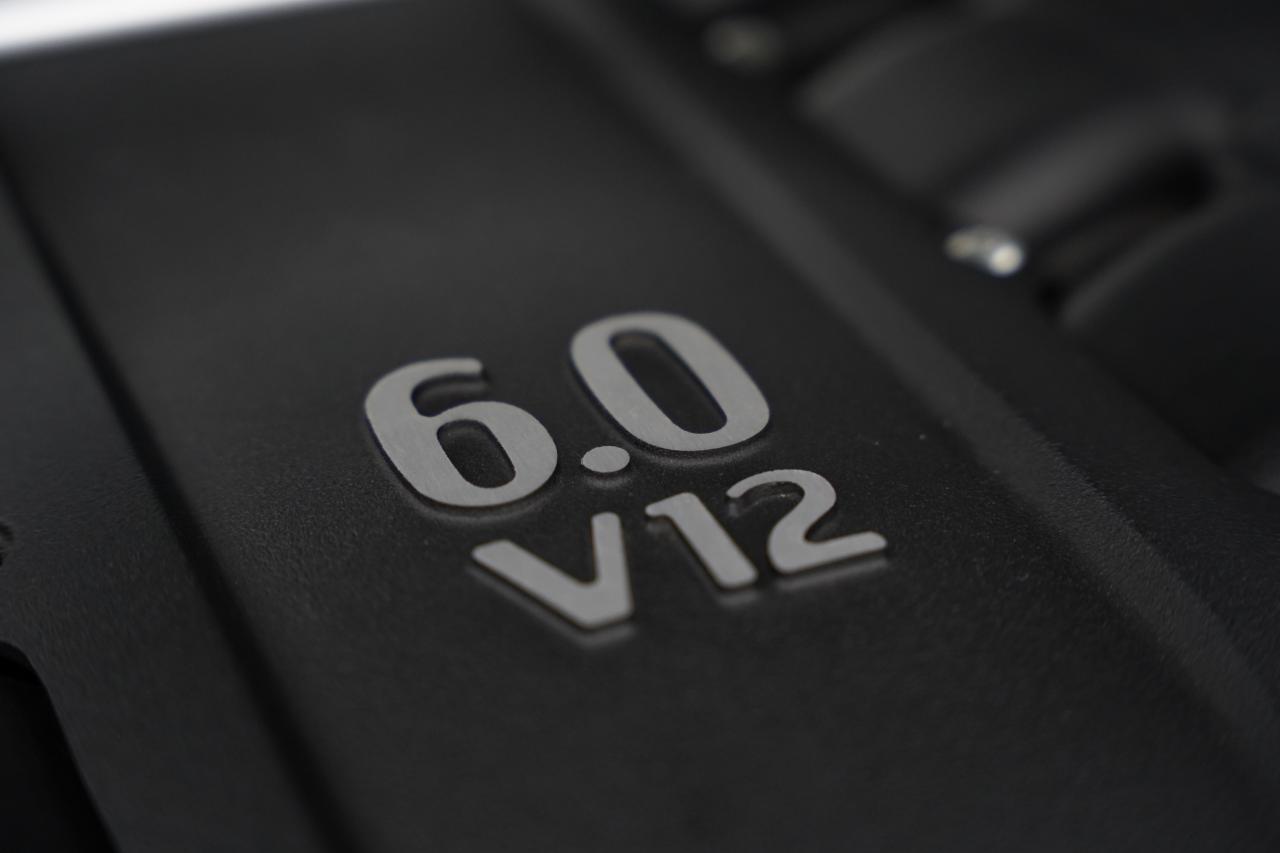 2017 Aston Martin V12 Vantage