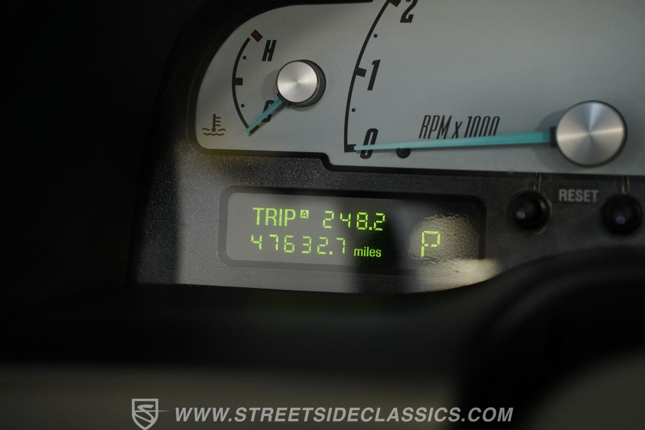 2002 Ford Thunderbird