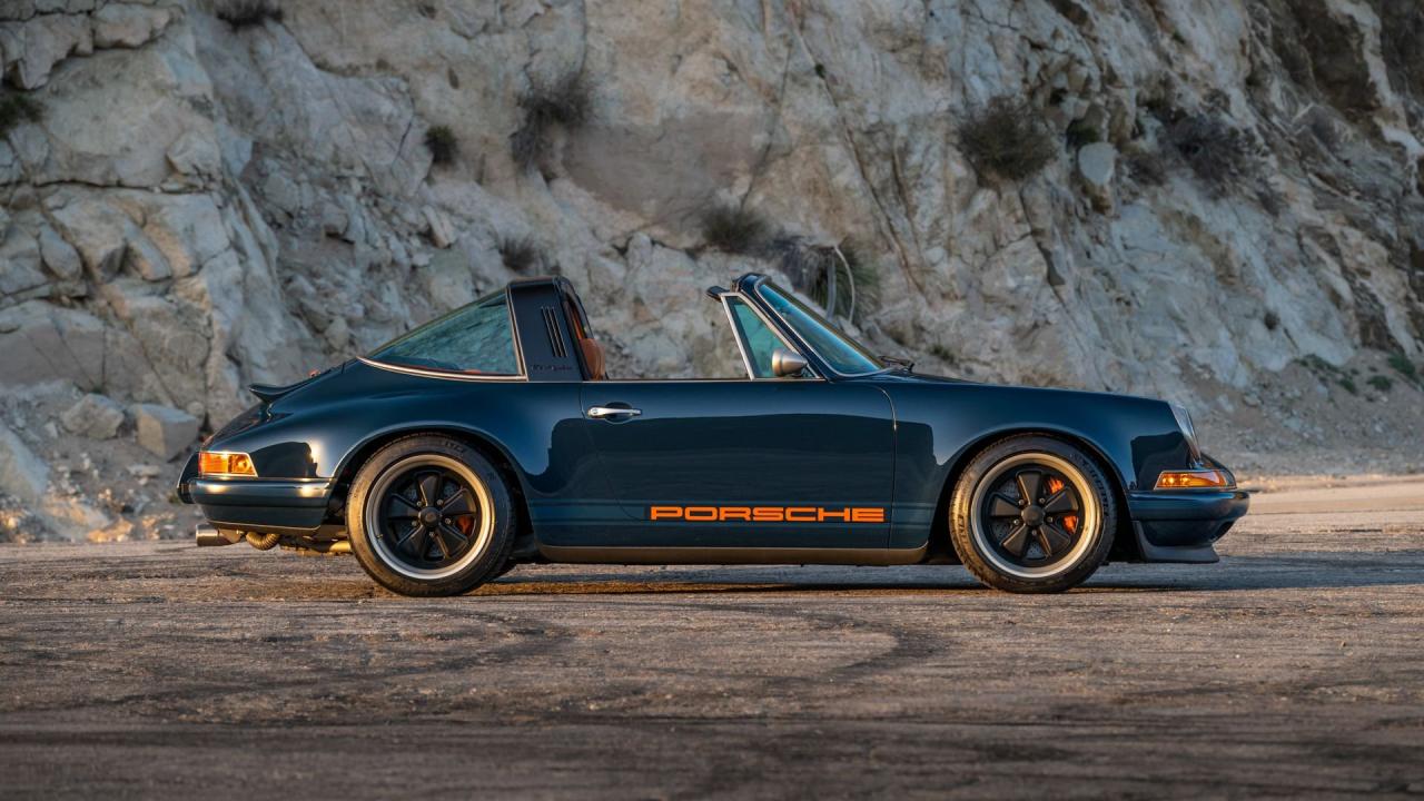 1991 Porsche 911 Targa Reimagined by Singer &ldquo;Blueberry&rdquo;