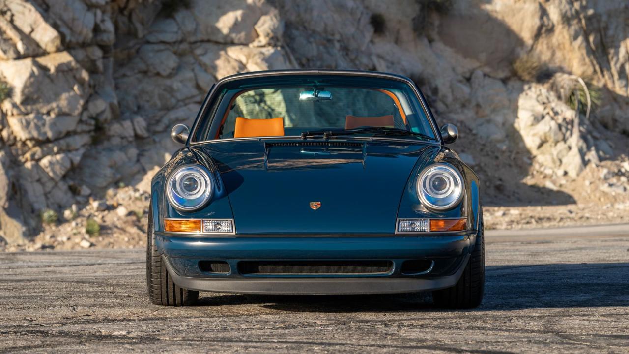 1991 Porsche 911 Targa Reimagined by Singer &ldquo;Blueberry&rdquo;