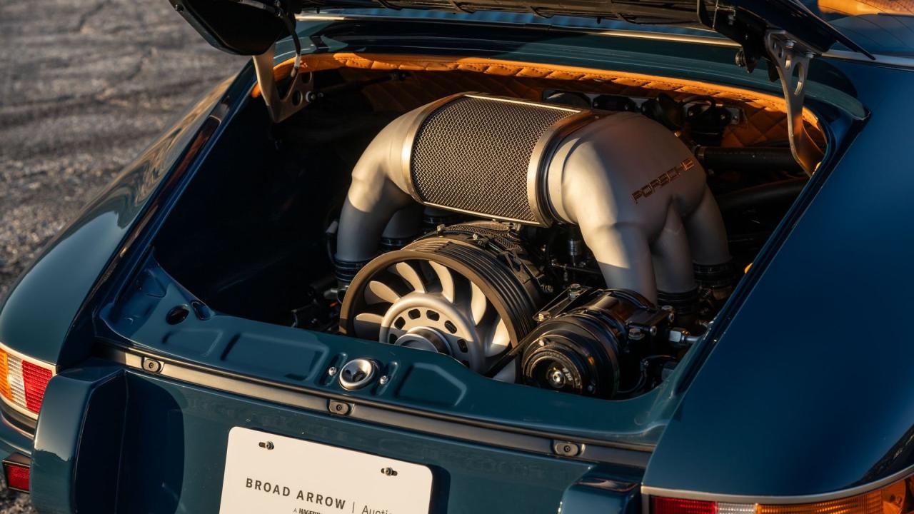 1991 Porsche 911 Targa Reimagined by Singer &ldquo;Blueberry&rdquo;