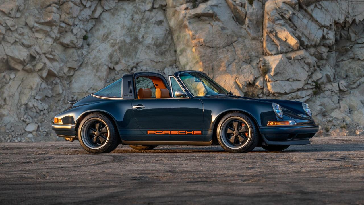 1991 Porsche 911 Targa Reimagined by Singer &ldquo;Blueberry&rdquo;